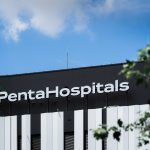 Logo Penta Hospitals na budove